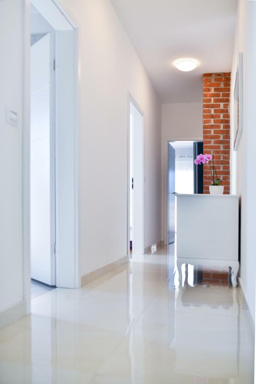 Apartman Space Ražanac Exterior foto